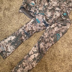 Girls with guns camo. Pants size M. Jacket size S. Perfect condition